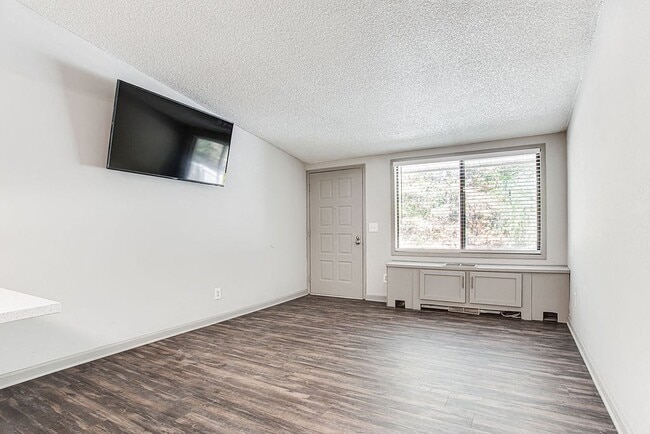 Photo - Elevate Woodstock