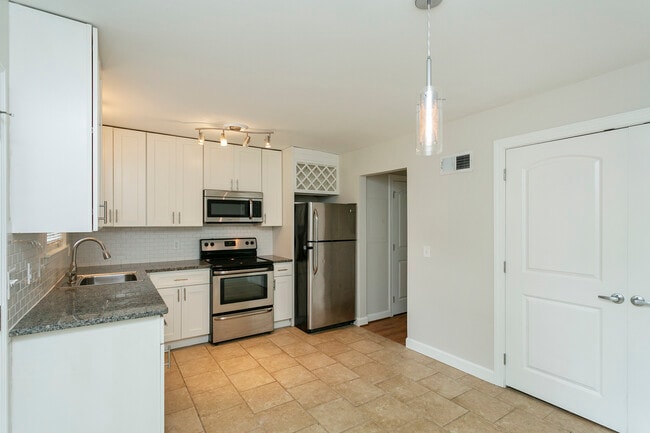 Photo - 145 A Kenner Ave