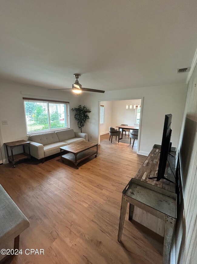 Photo - 306 Wilson Ave