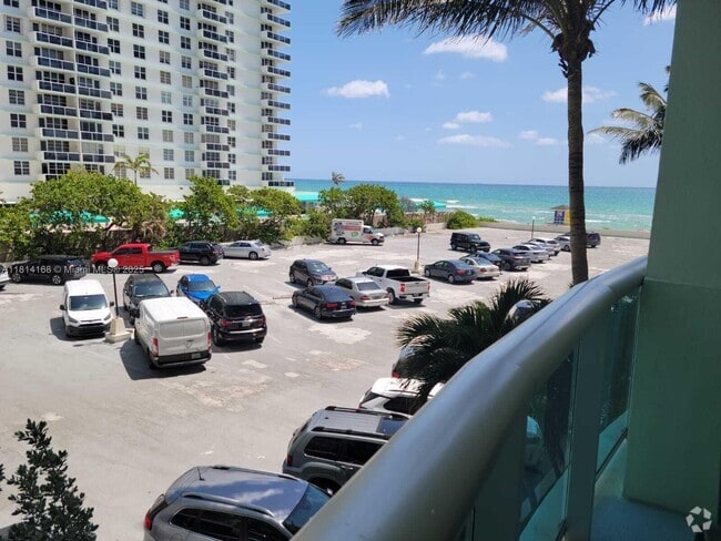 Building Photo - 3801 S Ocean Dr Unit 3A Rental