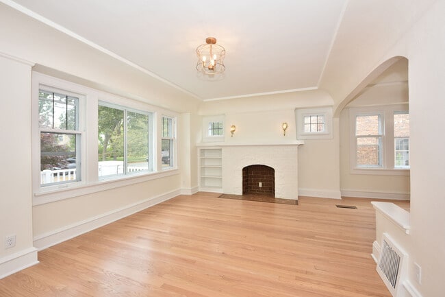 Living Room, Decorative Fireplace - 5706 N Bay Ridge Ave Unit Lower