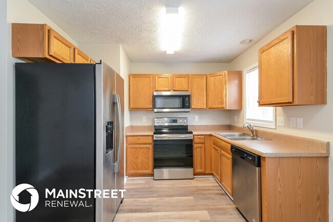 Photo - 12290 Versailles St