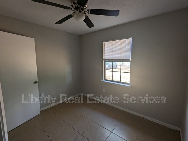 Photo - 209 School House Rd