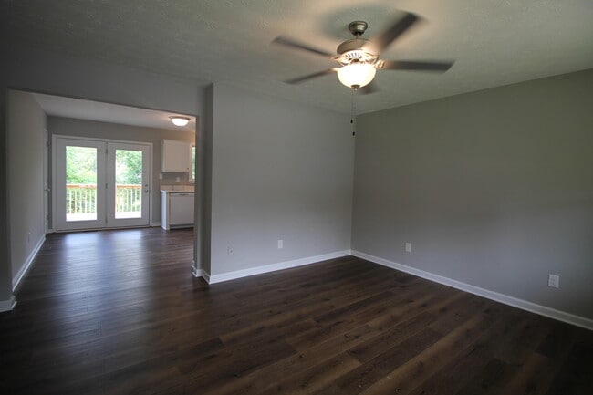 Photo - 600 Barefoot Dr