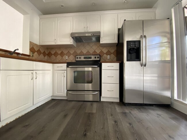 Photo - 2379 SW 15th St Unit 116