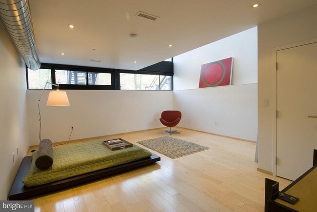 Photo - 2250 11th St NW Unidad 105