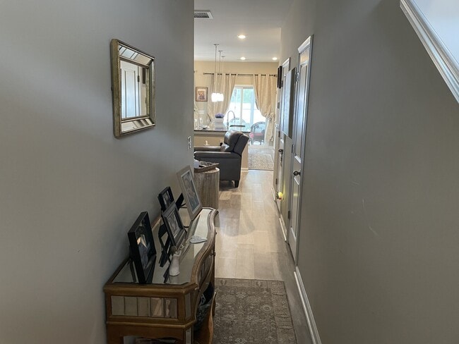 Photo - 609 Hilchot Dr