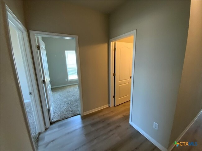 Photo - 1236 Grand Oak Trl