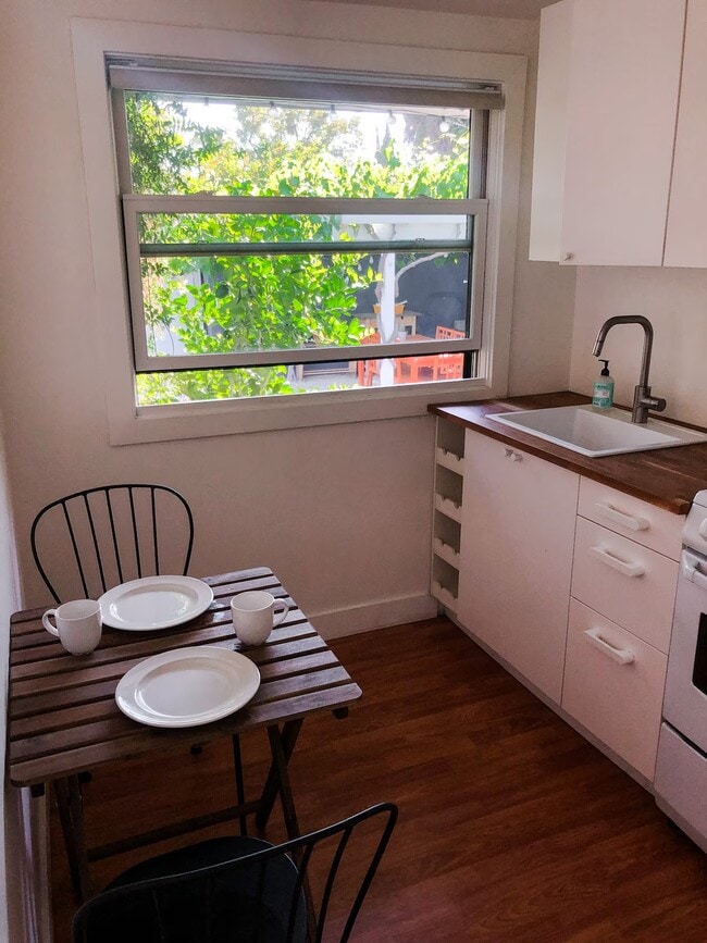 Photo - 3410 Casitas Ave