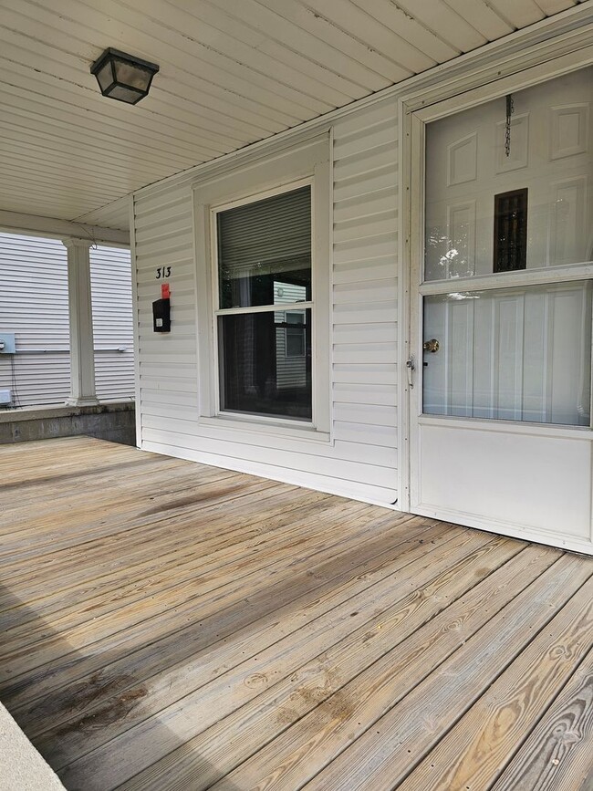 Photo - One Bedroom Lower in a Duplex