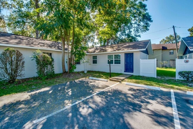 Photo - 2818 NE 7th St Unit 2824