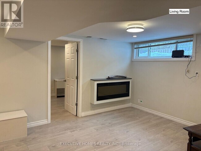 Photo - 2271 Truscott Dr