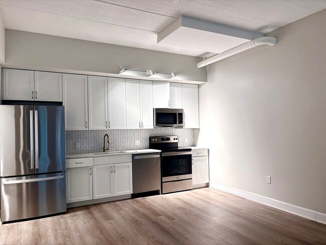 Photo - 113 Salem St Unidad 114 Rental