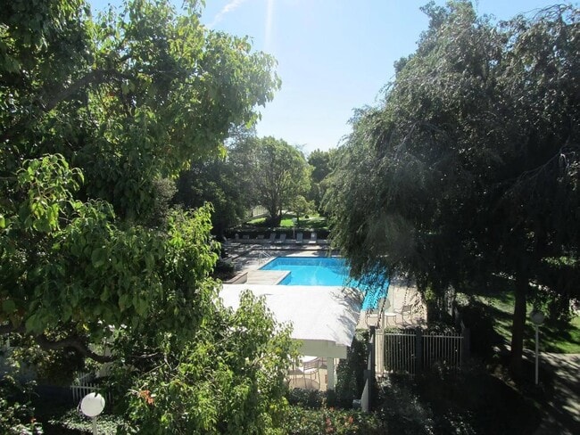 Photo - 3580 Birchwood Terrace