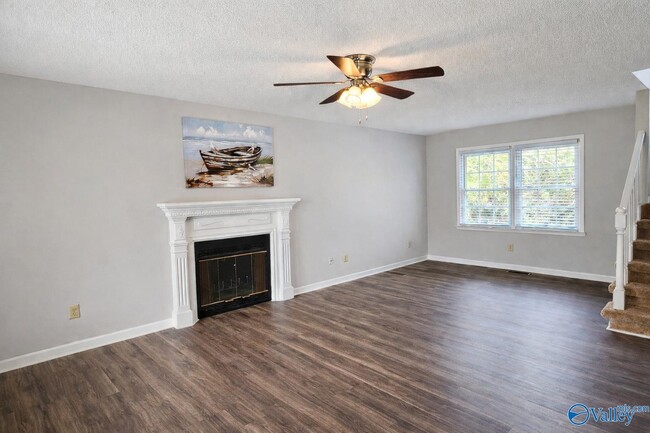 Photo - 140 Teal Park Ln