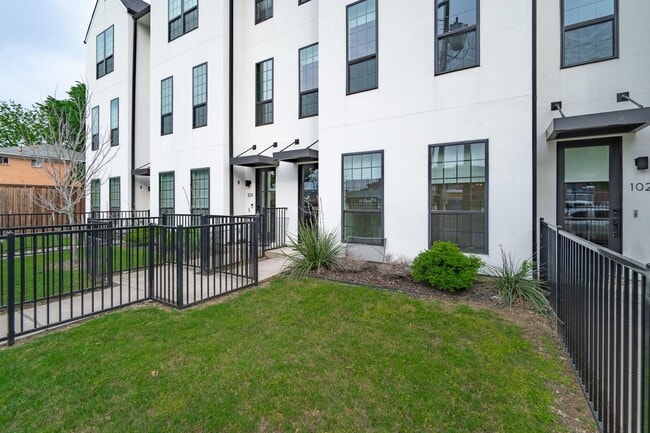 Gated Luxury Townhomes with yard + Roof Patio