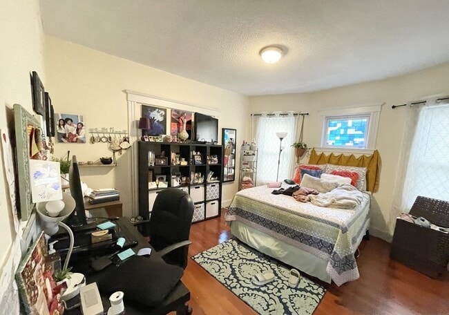 Photo - 19 Eastman St Unit 1