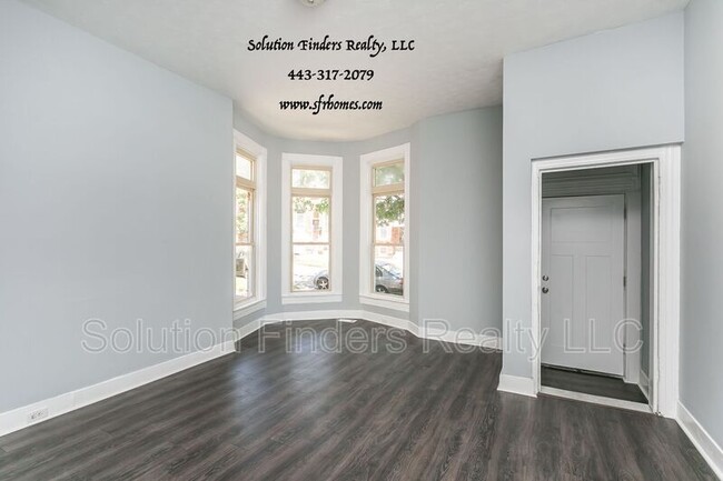 Photo - 2740 Parkwood Ave