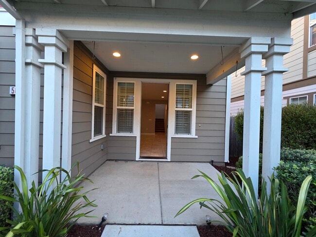 Photo - 5009 Telegraph Blvd