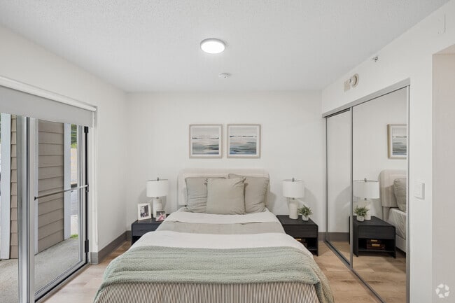1BR, 1BA - 371SF - Bedroom