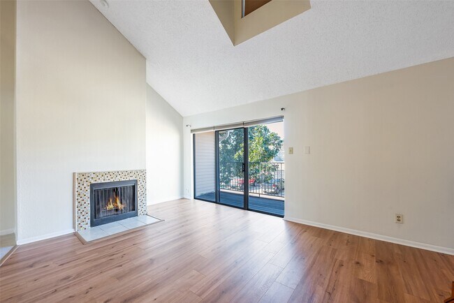 Photo - 2300 Old Spanish Trl