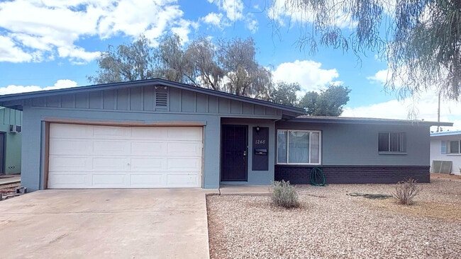 Photo - 1248 E Bishop Dr