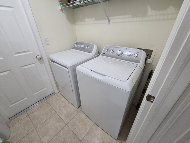 Photo - 2703 SW 1st Ave