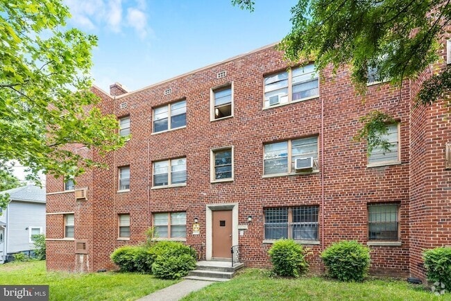 Building Photo - 206 Trenton Pl SE Rental
