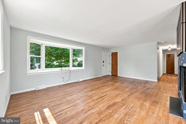 Photo - 112 Stump Rd