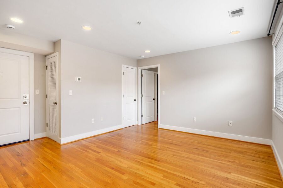 Photo - Stylish Condo in Hill East + Parking