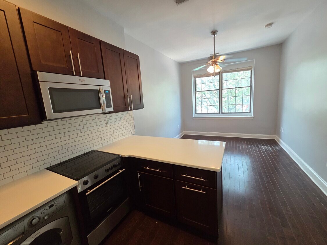 Photo - 283 Keswick Ave (Glenside, PA)