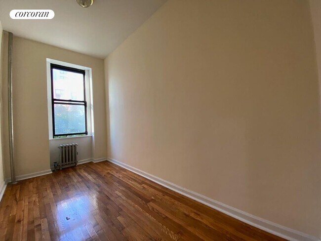 Building Photo - 454 W 57th St Rental