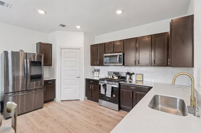 Photo - 220 Merrick Rd
