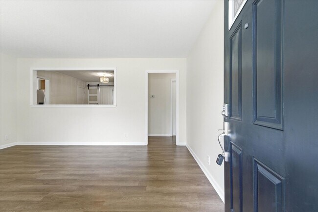 Photo - Pet Friendly Three Bedroom!