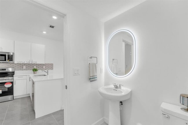 Photo - 2425 SE 28th Dr