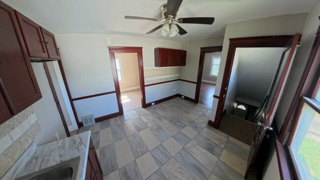 Photo - 4 Bedroom 2-Story Duplex - Avail Now!