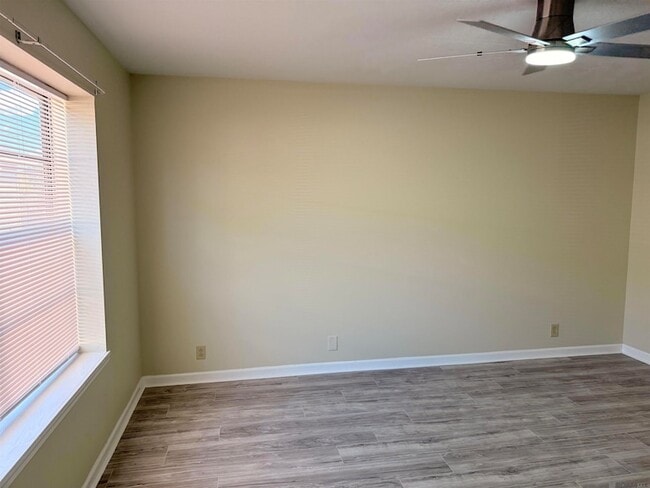 Photo - 5254 Stumberg Ln