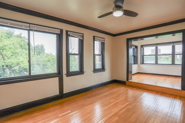 Photo - 4546 N Malden St Apartment Unit #203