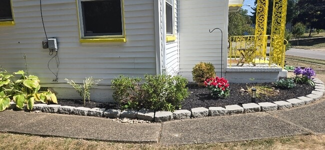 Photo - 1494 Diagonal Rd