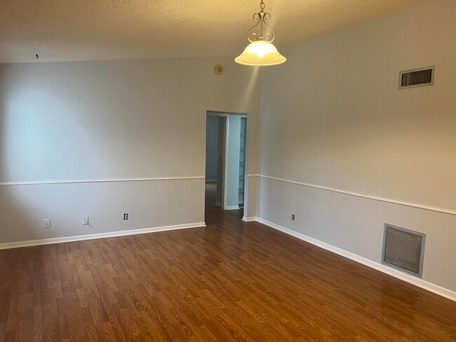 Photo - 4961 Sable Pine Cir Unidad A2