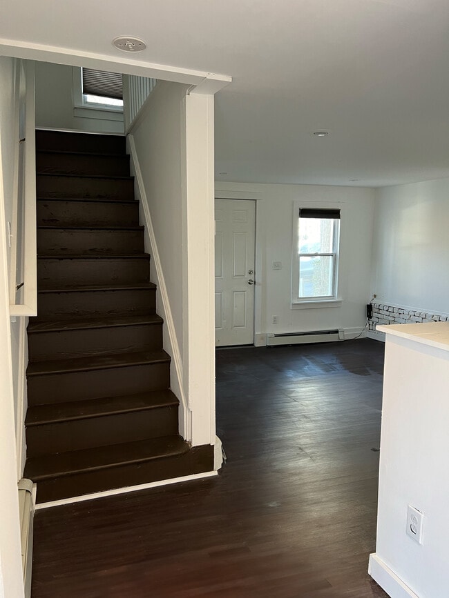 Photo - 17 Gifford Ave