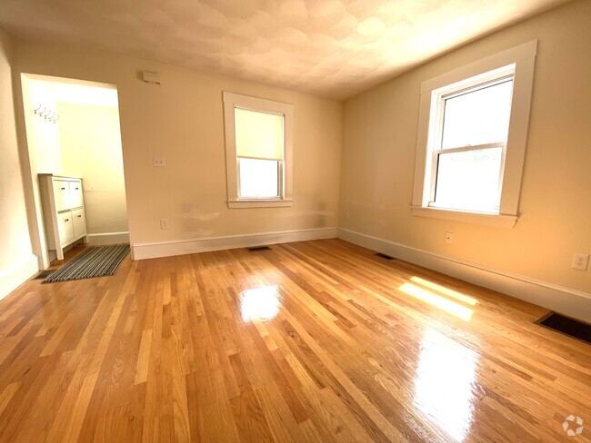 Building Photo - 5 Rifle Ct Unit 1 Rental