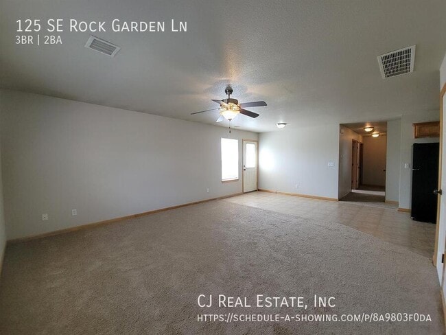 Photo - 125 SE Rock Garden Ln