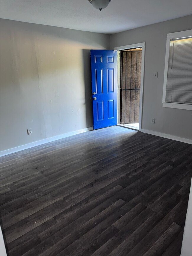 1235 Latham St Unidad 1235 Latham St- Unit 1