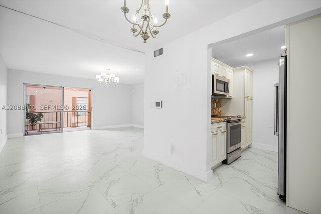 Building Photo - 7105 Miami Lakes Dr Unit N10