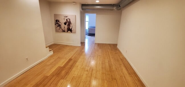 Photo - 930 S 5th St Unidad #B