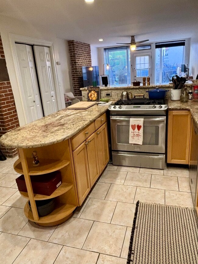 Photo - 204 Warren St Unit G