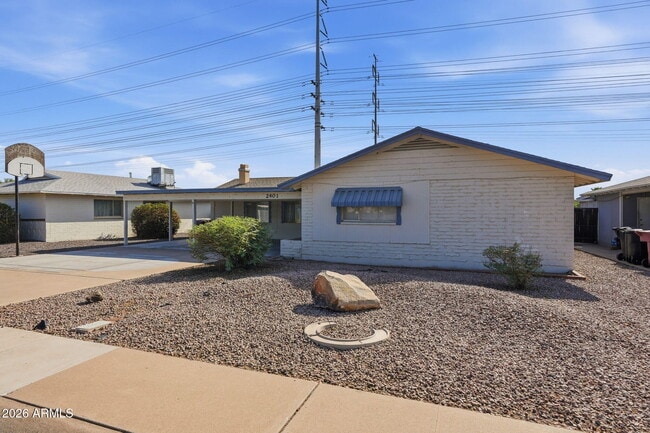 Photo - 2401 N 66th St