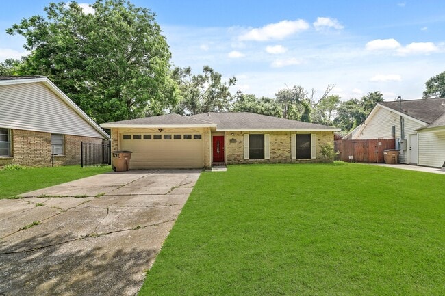 Building Photo - 5232 Cottonwood Cir Rental