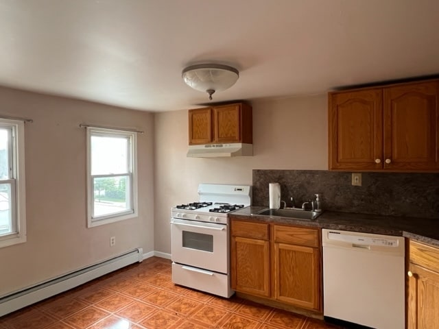 Building Photo - 134 S Broadway Unit B Rental
